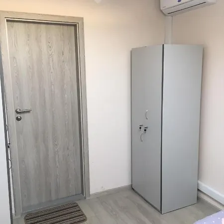 Gelena Otel *